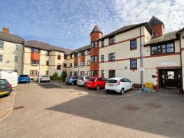 4, Castle Court, Maryport Street, Usk NP15 1RW
