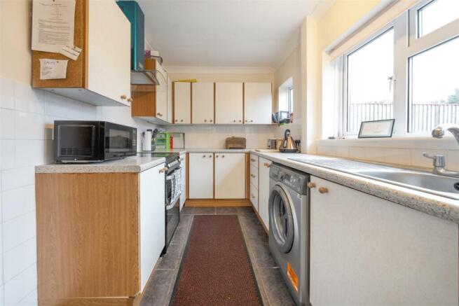 10 Hortonsfield Road, Yardley Gobion, NN12 (15).JP