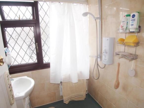 Wet /  Shower Room