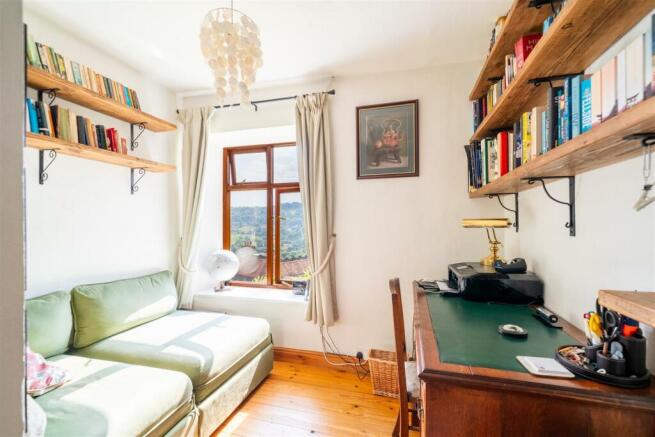 Bedroom 2 - Office.jpg