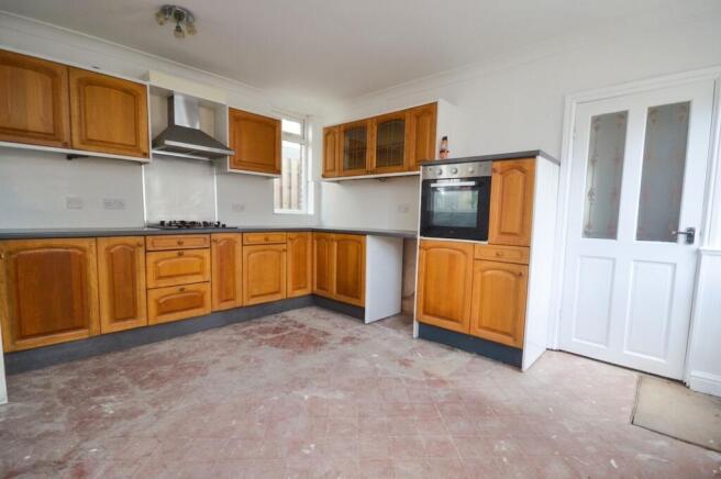 3 bed Detached for sale Image 9