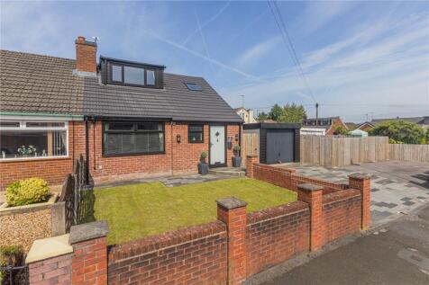 Bowland Grove, Milnrow, Rochdale, Greater Manchester, OL16