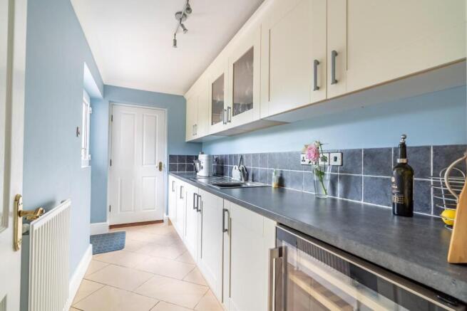 4 bed Detached for sale Image 6