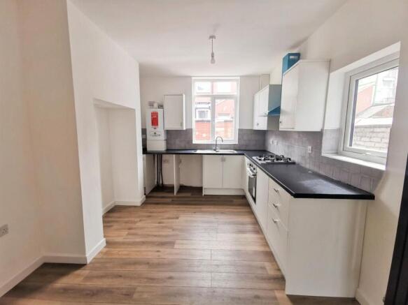 Seymour Road South, Manchester, M11 photo 4