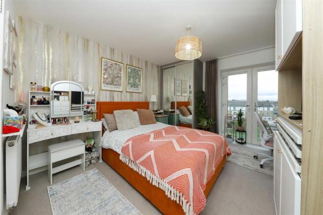 Pennyroyal Drive, West Drayton photo 4