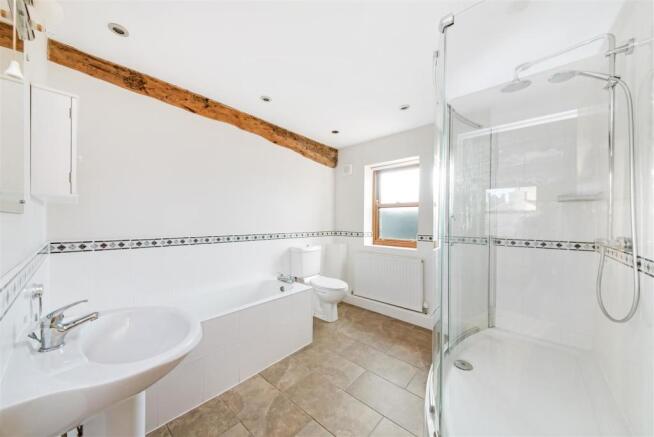Bathroom.jpg