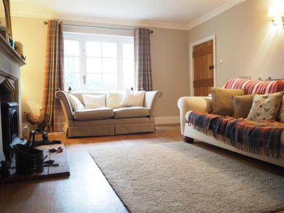 Lounge 445
