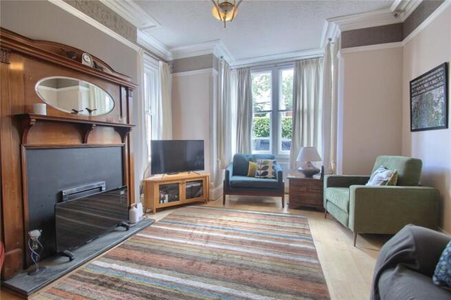 4 bed Detached for sale Image 7