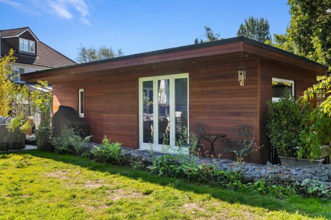 Garden room & storage room