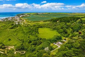 Bracken Cleft, Access To Bracken Cleft, Mawgan Porth, Newquay TR8 4BE