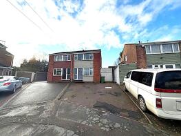 67, Manor Avenue South, Kidderminster DY11 6DG