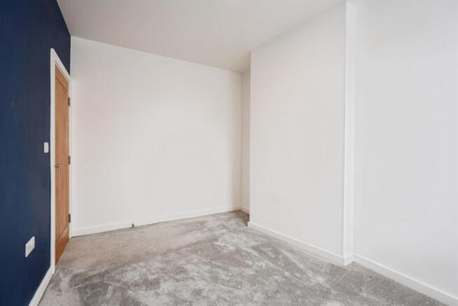 2 bed Apartment for sale Image 10