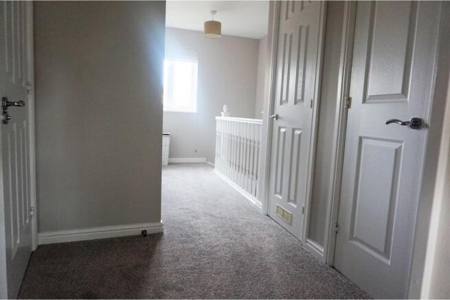 3 bed Terraced for sale Image 8