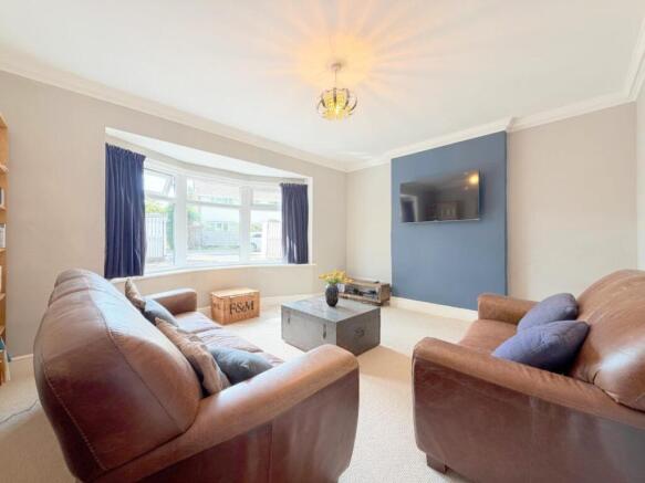 4 bed Detached for sale Image 4