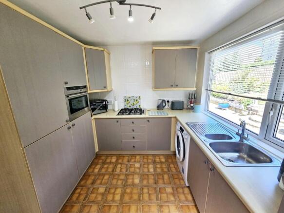 2 bed Detached Bungalow for sale Image 5