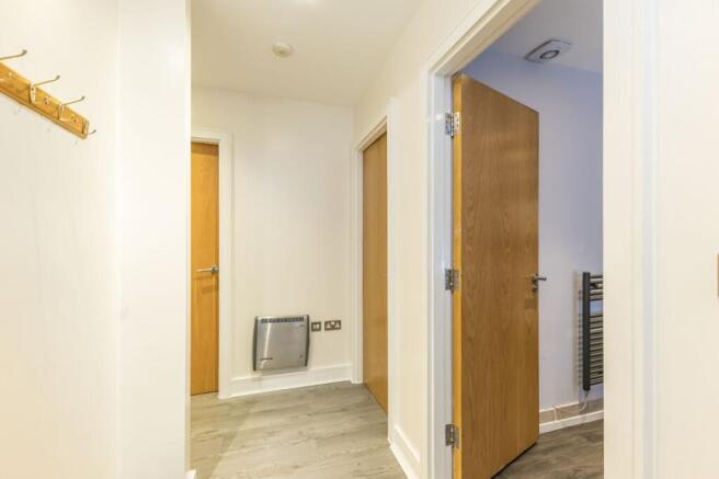 2 bed Apartment for sale Image 4