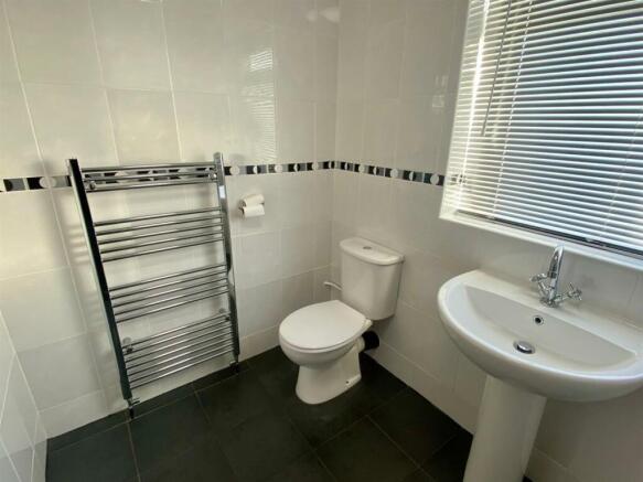 bathroom other pic.jpg