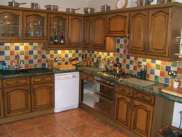 KITCHEN/BREAKFAST RO