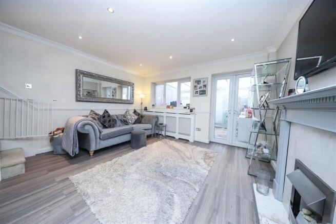 55 Stowe Crescent (2).JPG