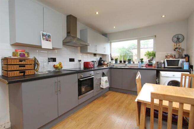 Kitchen..jpg
