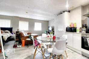 Flat 13, 21 Glasshouse, Mill Street, Bedford MK40 3EX