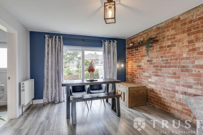 3 bed Semi-Detached for sale Image 9