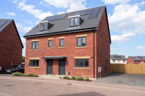 Wood Avens Way, Desborough, Kettering