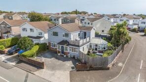 16, Woollacott Drive, Newton, Swansea SA3 4RR