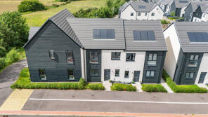 36, Sullivan Street, Stratton, Inverness IV2 7BD