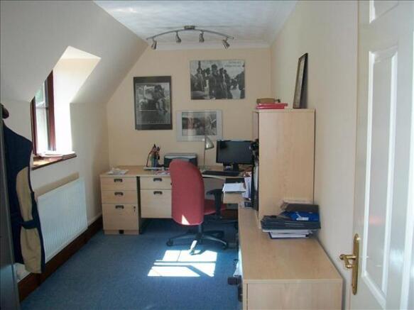 Photo 8