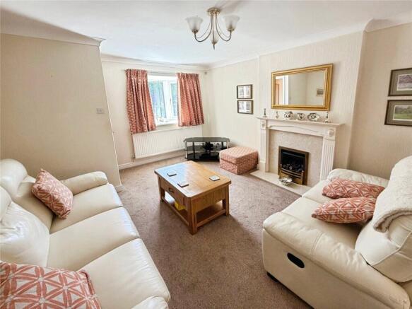 3 bed Detached for sale Image 8