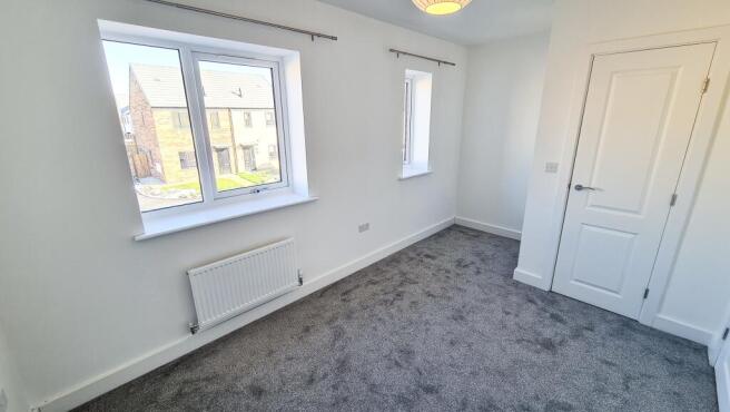 2 bed House to rent Image 11