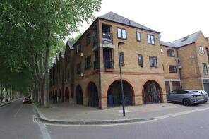 120, Brunswick Quay, London SE16 7PZ