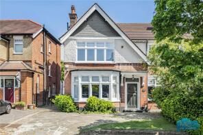 32, Green Dragon Lane, London N21 2LD
