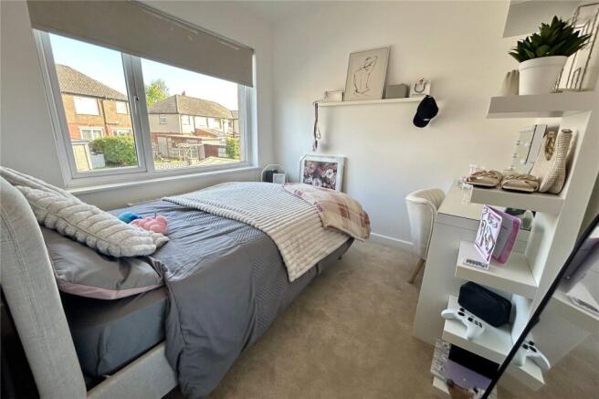 4 bed Semi-Detached for sale Image 12