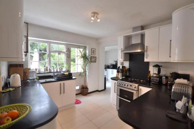 Guildford Road, Fleet photo 4