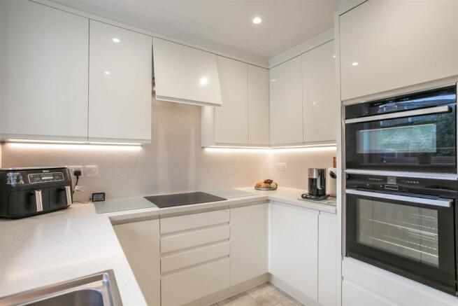 Kitchen C.jpg
