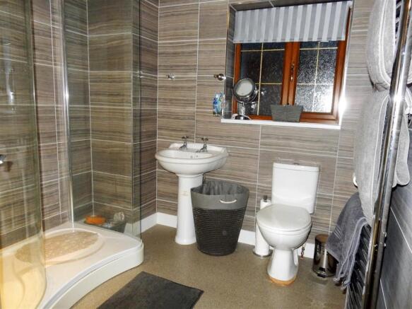 Family Shower Room