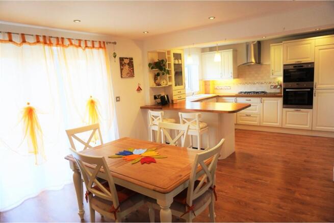Kitchen / Diner