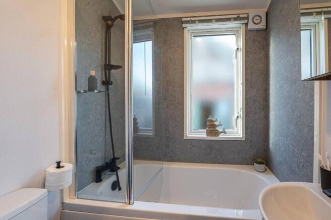 2 bed Lodge for sale Image 8