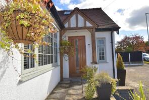 84, Andrew Lane, High Lane, Stockport SK6 8HY