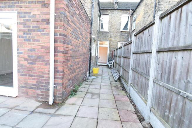 Garden_00001_01