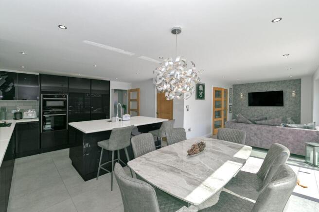 Kitchen / Diner / Family Room