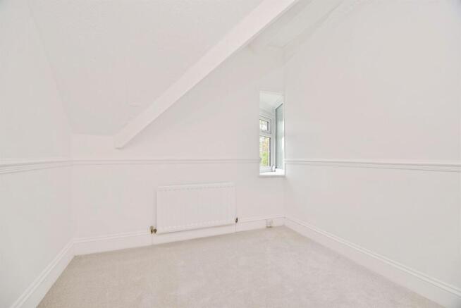 2 bed Flat for sale Image 11