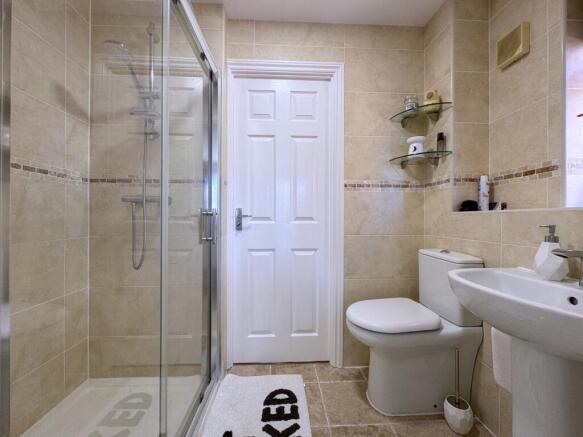Jack & Jill En-Suite