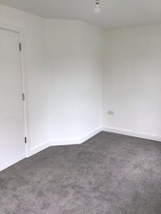 2 bed Town House to rent Image 6