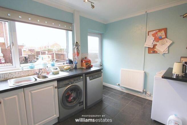 kitchen 01