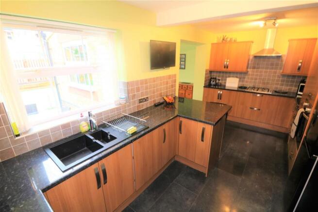 KITCHEN/DINER