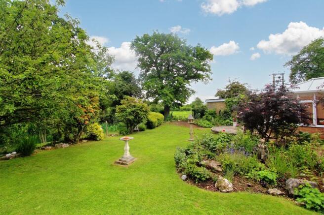 Beverley Close, Balsall Common, CV7 photo 4