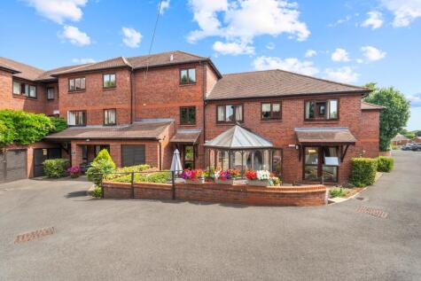 Pond Court The Ridgeway, Codicote, SG4